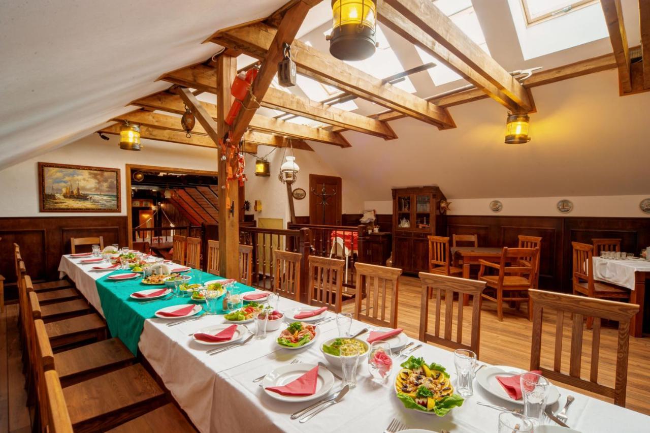 Villa & Restaurant Admiral Nelson Hel Exterior foto