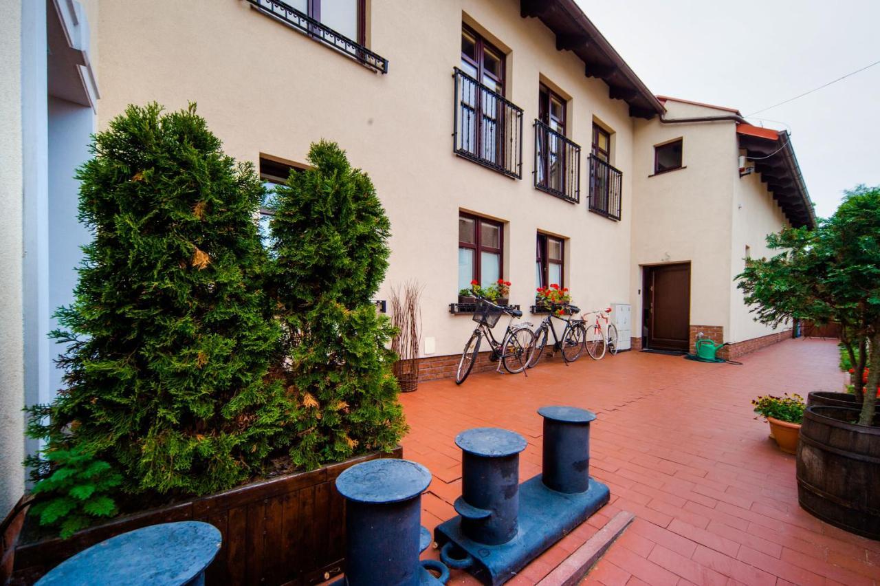 Villa & Restaurant Admiral Nelson Hel Exterior foto