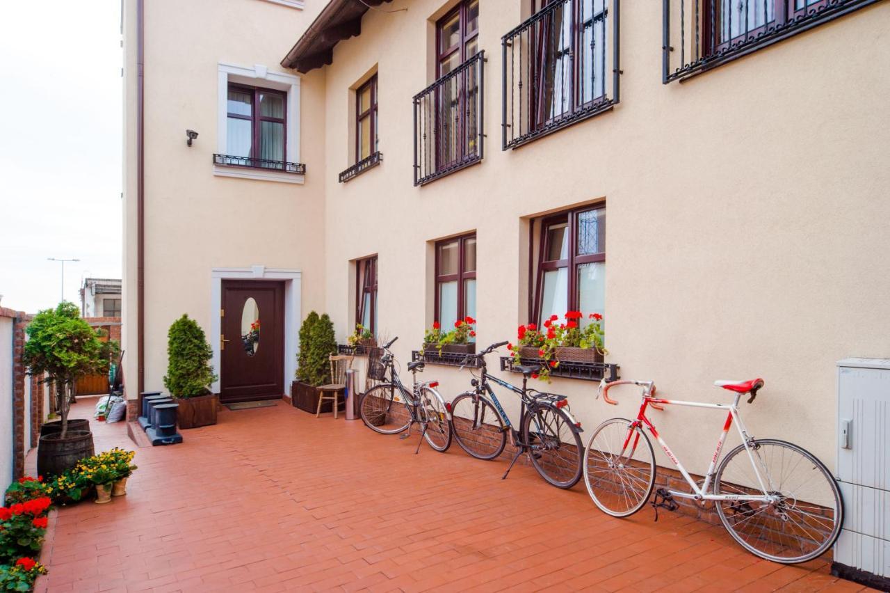 Villa & Restaurant Admiral Nelson Hel Exterior foto