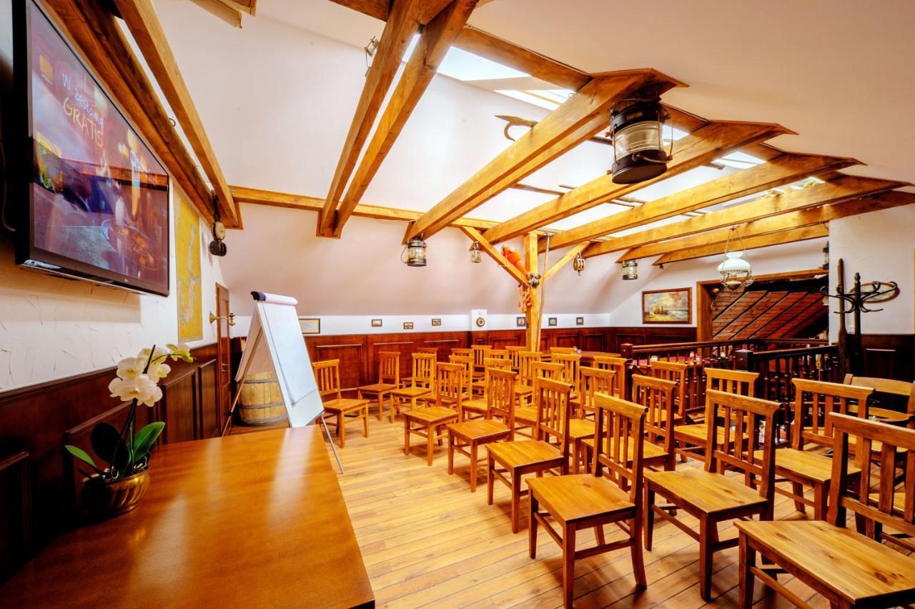 Villa & Restaurant Admiral Nelson Hel Exterior foto